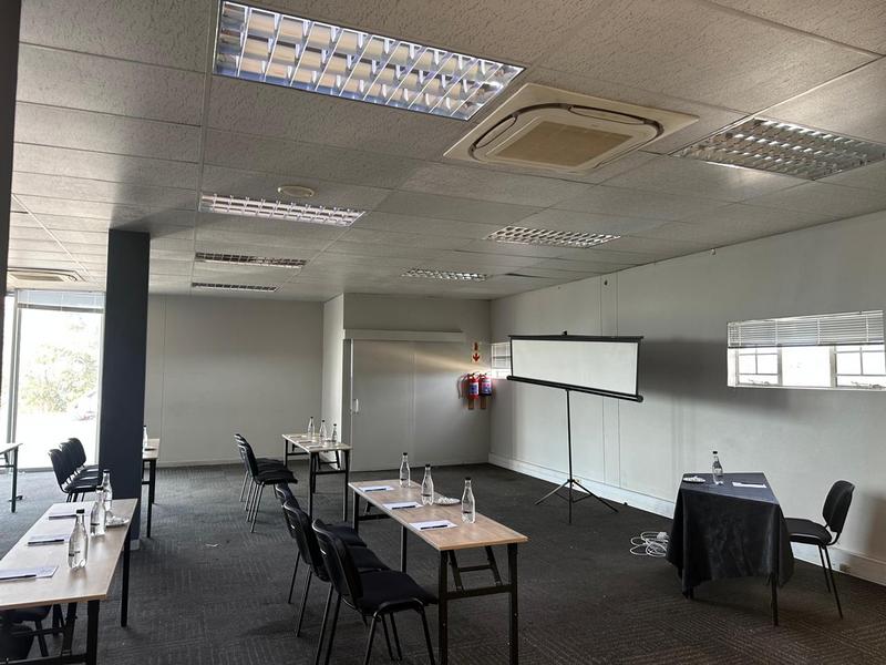 To Let Commercial Property for Rent in Mthata Eastern Cape